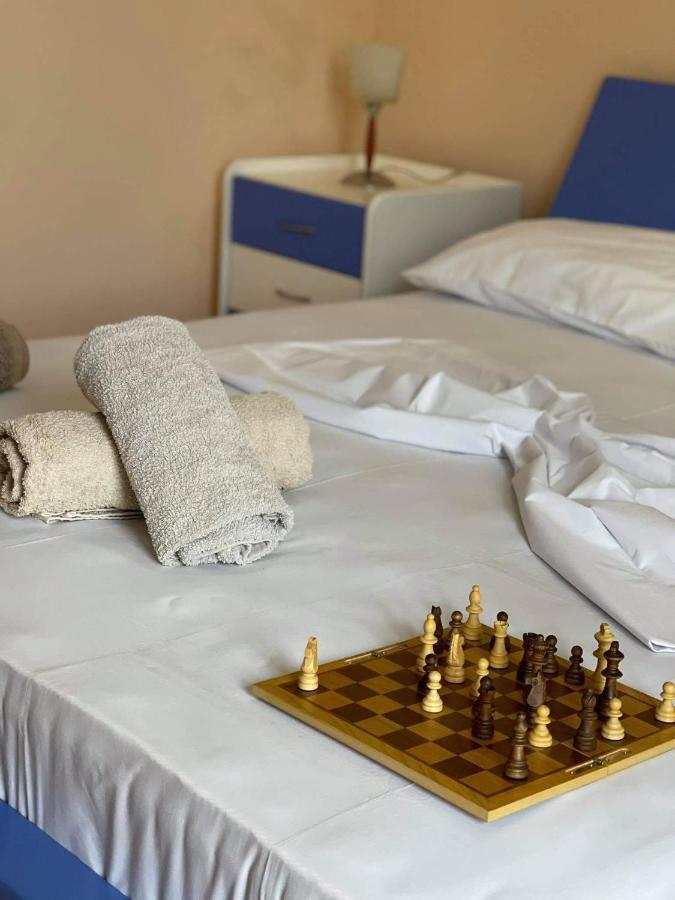 Kristi Apartment 2 Min To Sea Netflix & Espresso Station Sarandë 외부 사진