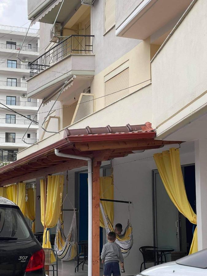 Kristi Apartment 2 Min To Sea Netflix & Espresso Station Sarandë 외부 사진
