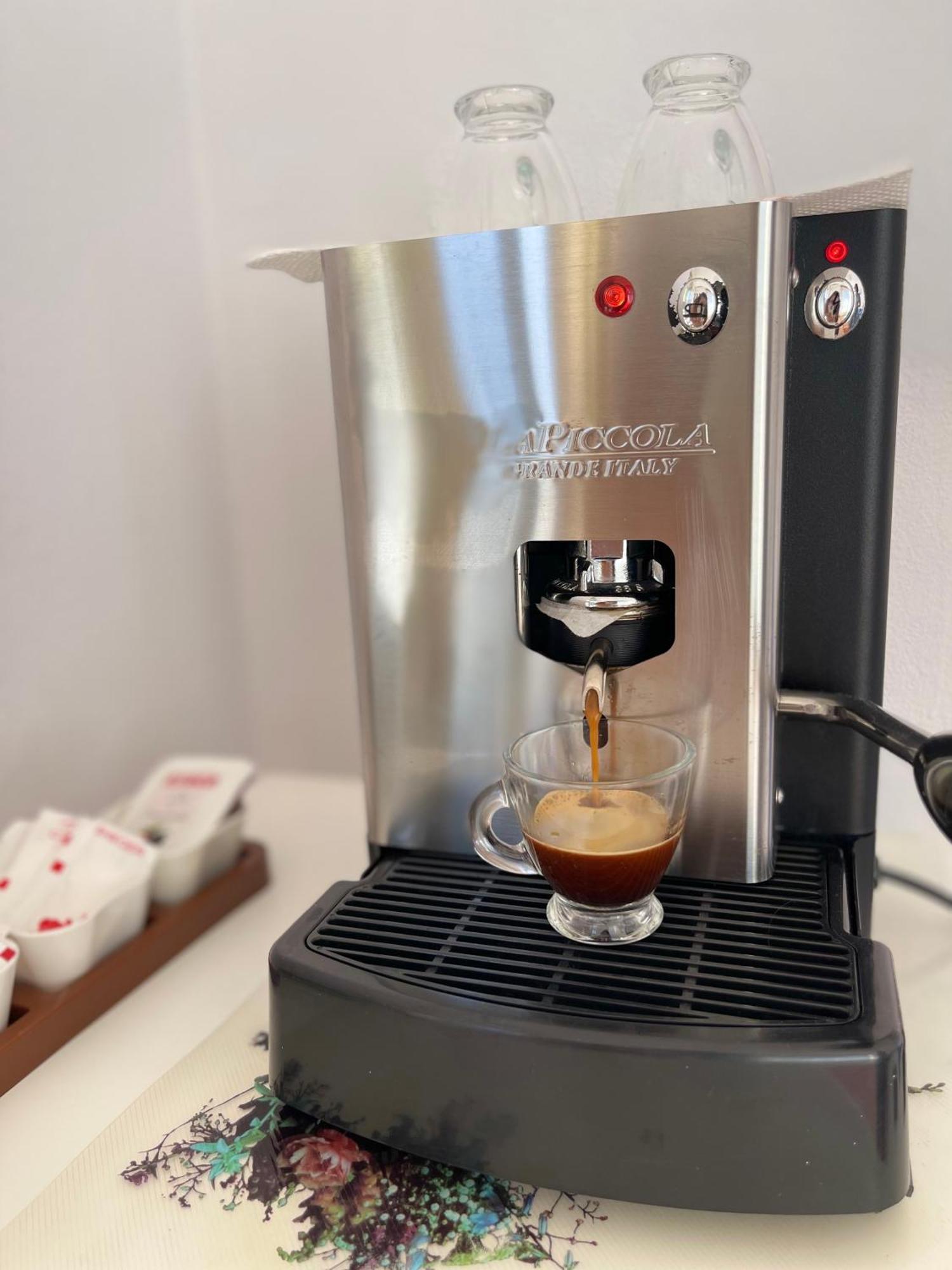 Kristi Apartment 2 Min To Sea Netflix & Espresso Station Sarandë 외부 사진