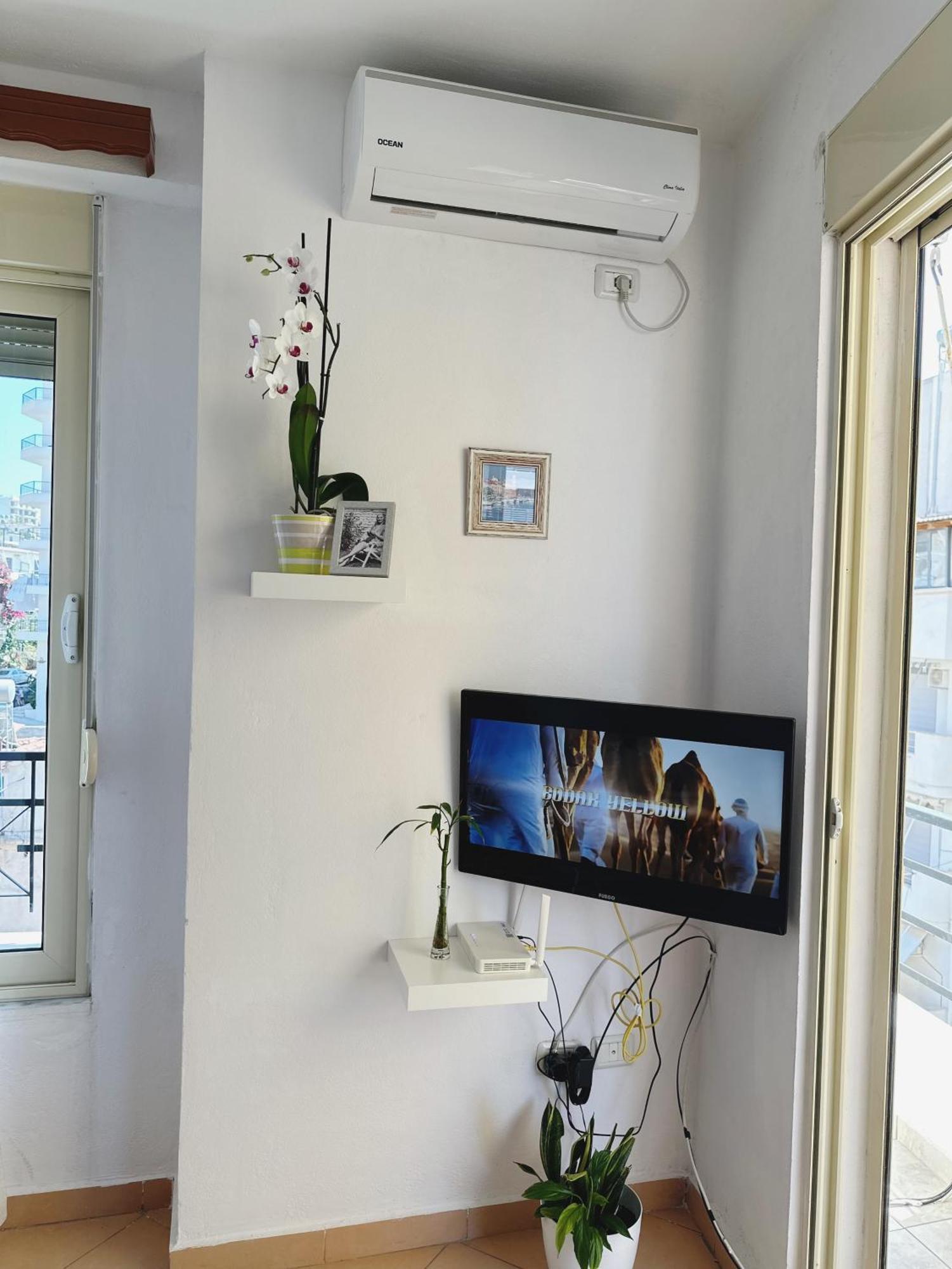 Kristi Apartment 2 Min To Sea Netflix & Espresso Station Sarandë 외부 사진